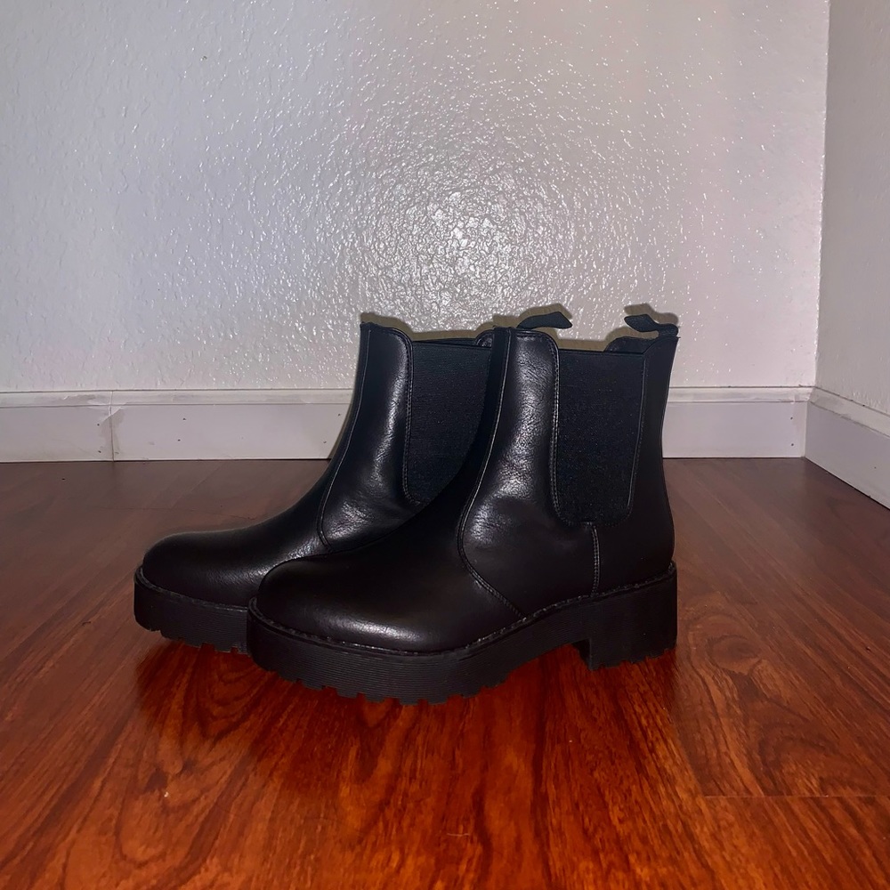 Women’s Dirty Laundry Black Chelsea Boots